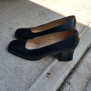 Bloomingdale's Black Leather Heel